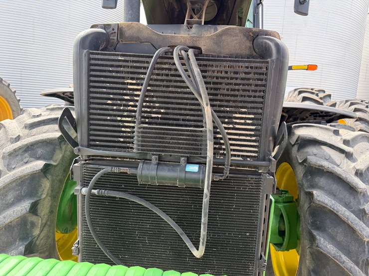 2006-john-deere-8330-image-48
