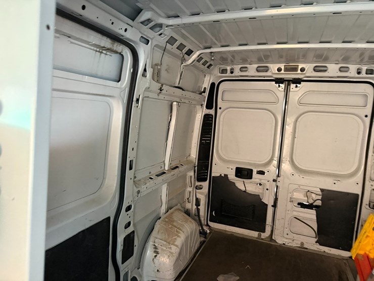 2014-ram-promaster-2500-image-67