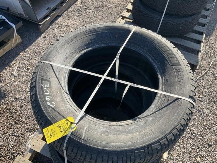 (3)-michelin-primacy-275/65r18-tires-image-4