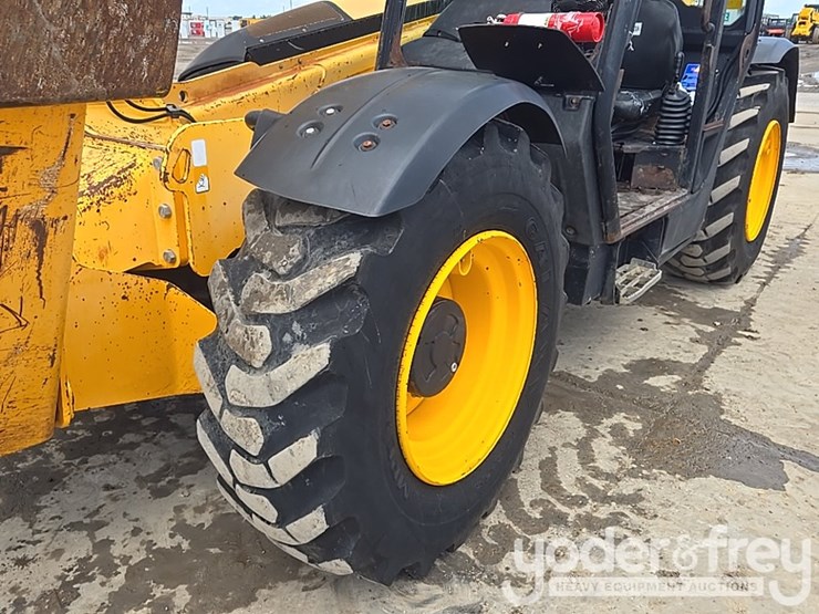 2018-jcb-510-56-image-12