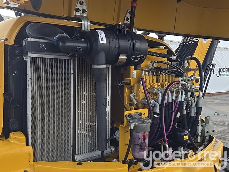 2016-caterpillar-305e2-cr-image-50
