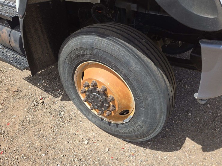 2011-international-workstar-7400-image-12