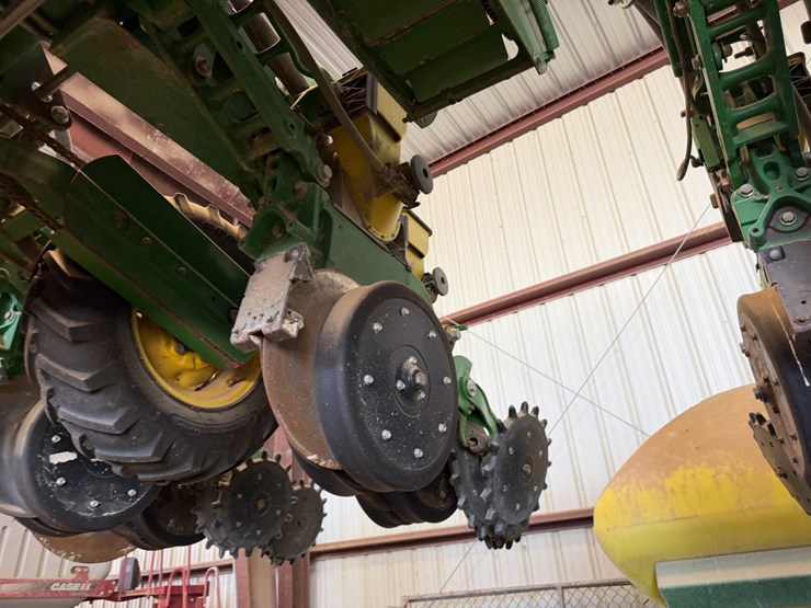 john-deere-1720-image-81