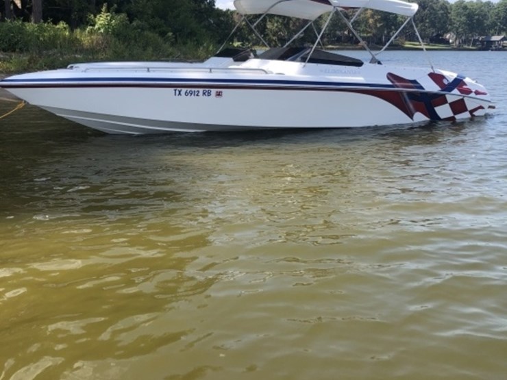 eliminator-215-skier-boat-2001-image-1