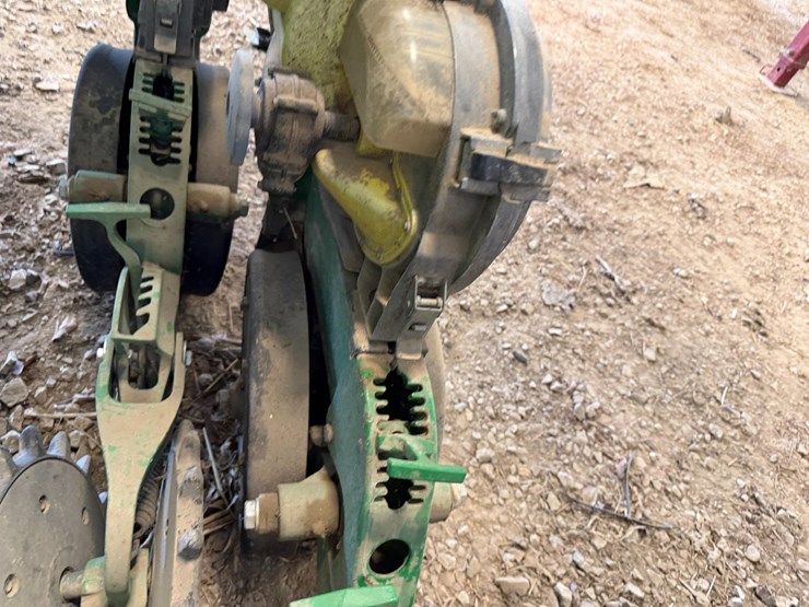 john-deere-1720-image-90