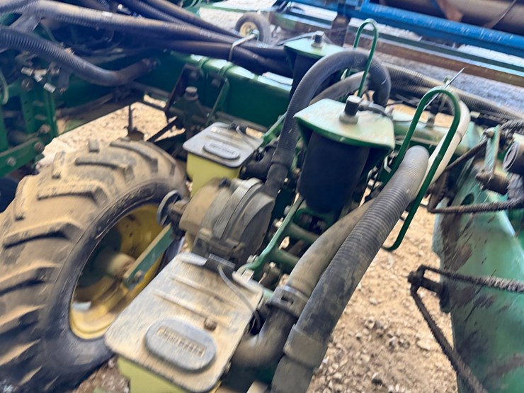 john-deere-1720-image-94