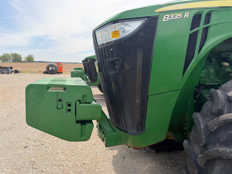 2013-john-deere-8335r-image-36
