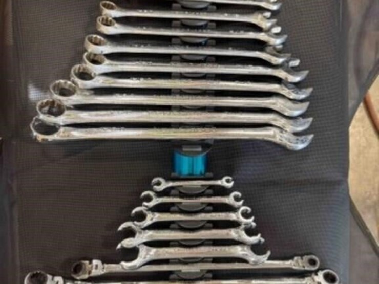 craftsman-&-platinum-wrenches-image-1