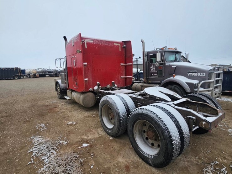 2006-peterbilt-379-image-3