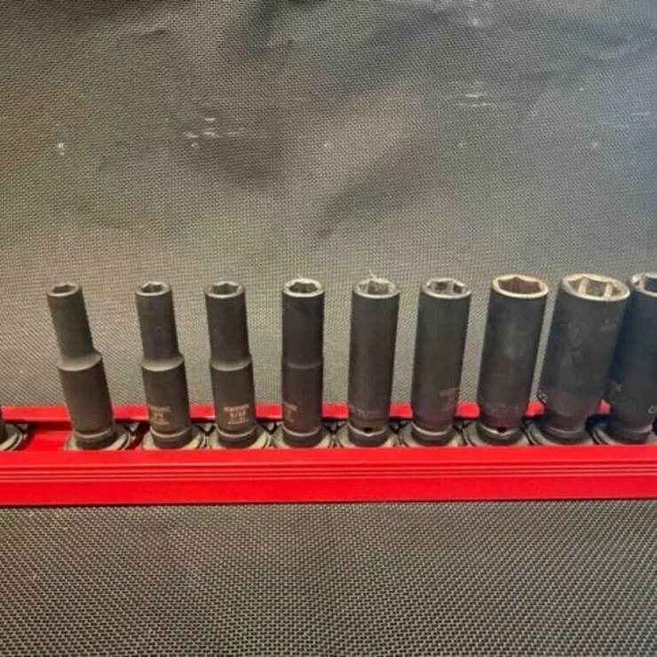 Expert deep impact sockets