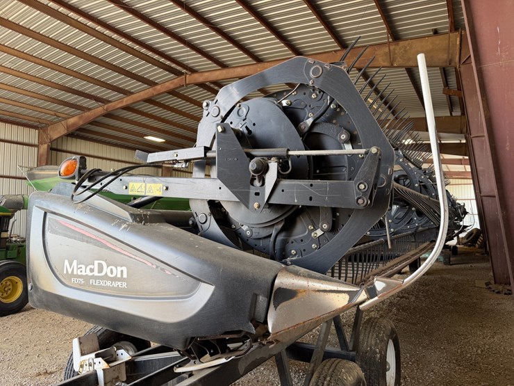 2013-mac-don-fd75-image-4