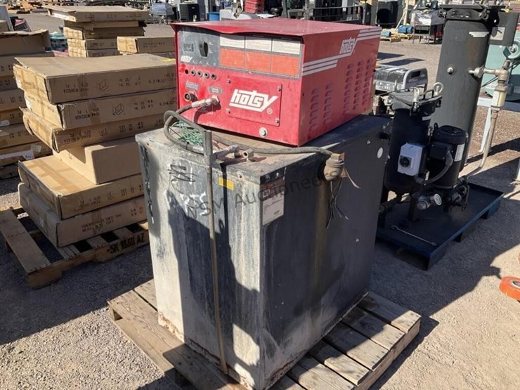 hotsy-hwe-403009c-steam-cleaner-image-4