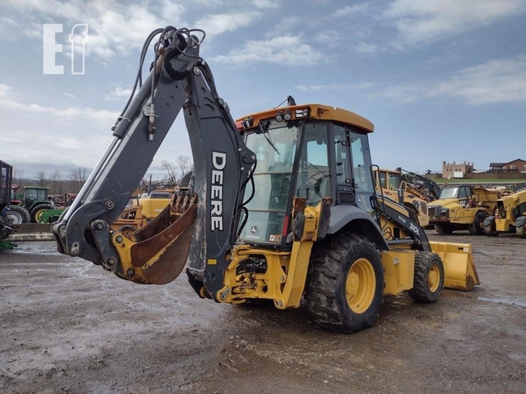 2020-deere-310l-image-32