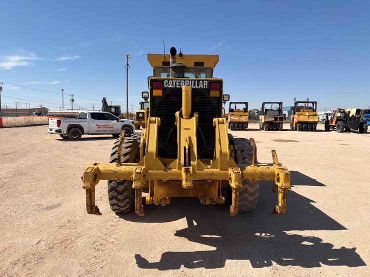 2007-caterpillar-140h-image-9