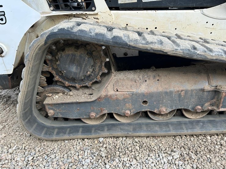 2019-bobcat-t595-image-14