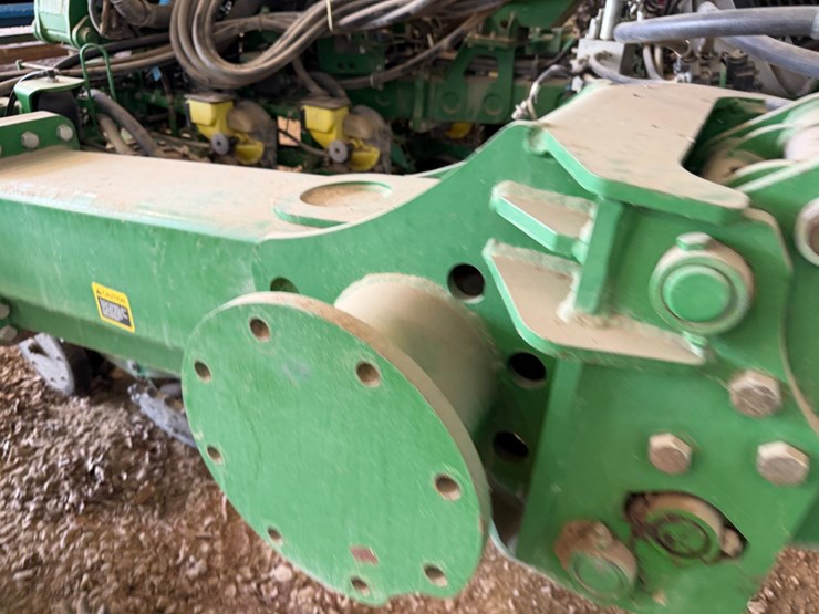 john-deere-1720-image-38
