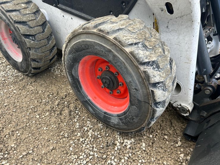 2021-bobcat-s76-image-12