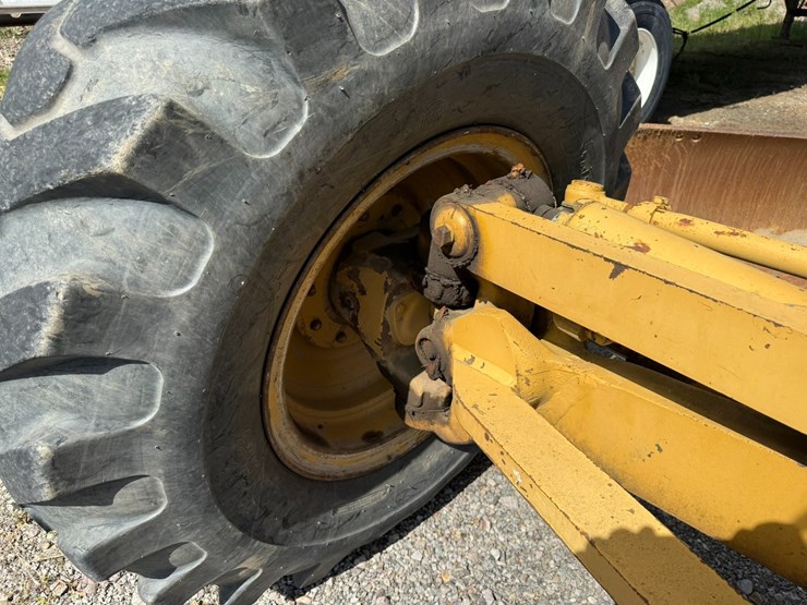 caterpillar-12h-image-14