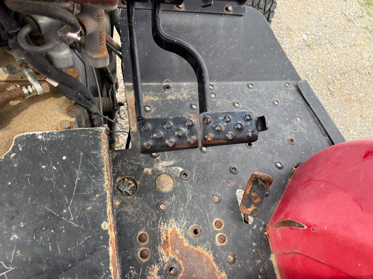 massey-ferguson-2260-image-50