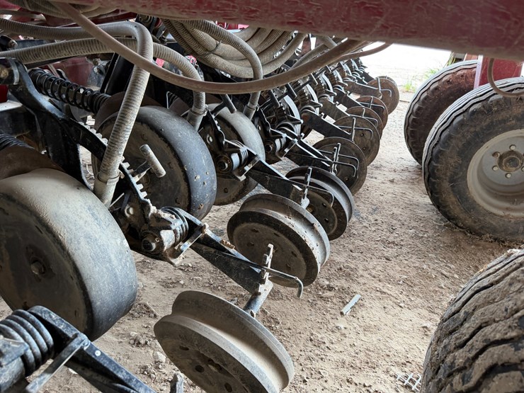 2014-case-ih-36-image-89