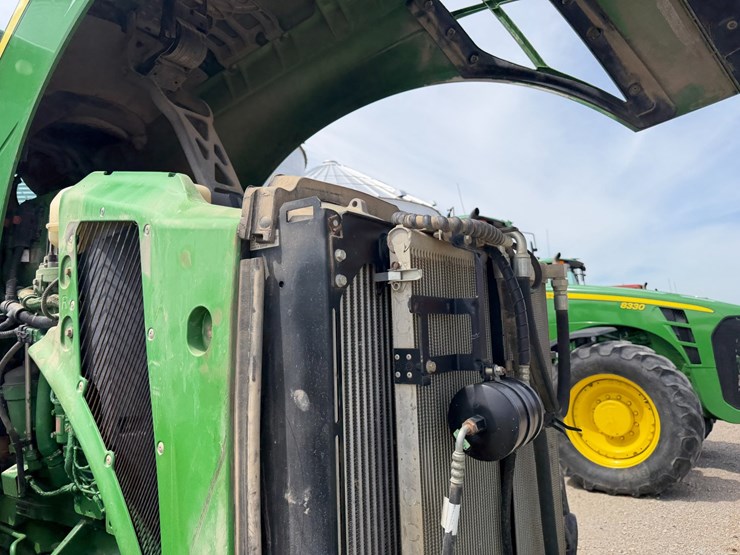 2013-john-deere-8335r-image-57