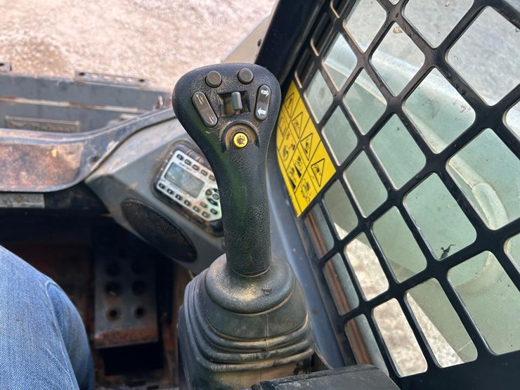 2023-bobcat-t770-image-20