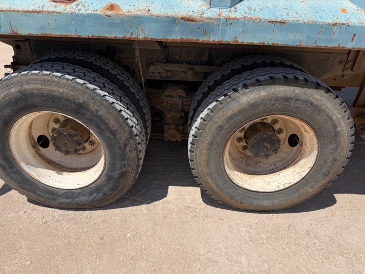 1999-international-2674-image-10