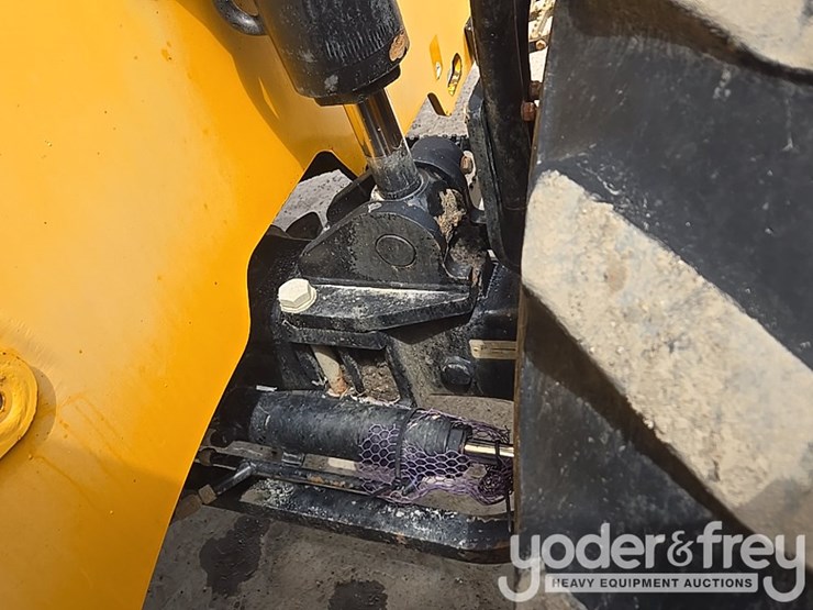 2018-jcb-510-56-image-38