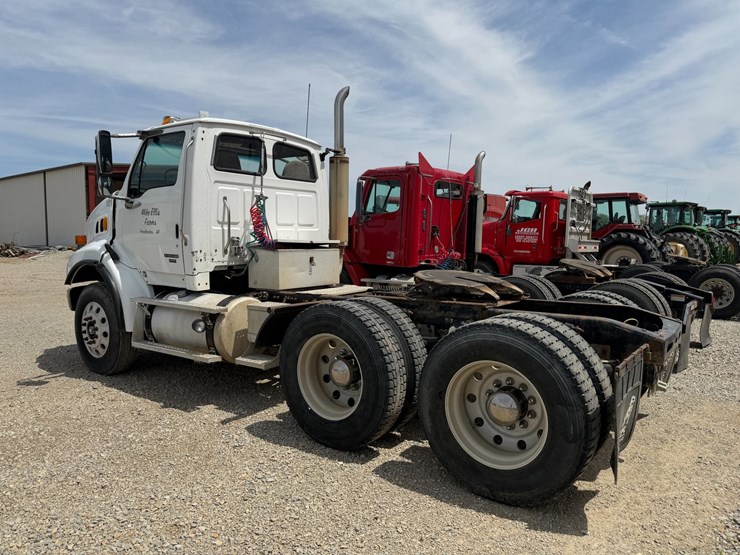 2006-sterling-l9500-image-4