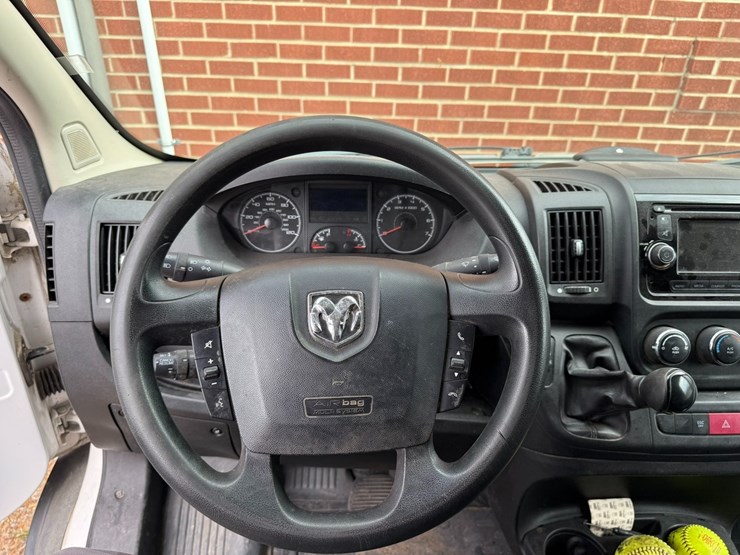 2014-ram-promaster-2500-image-60