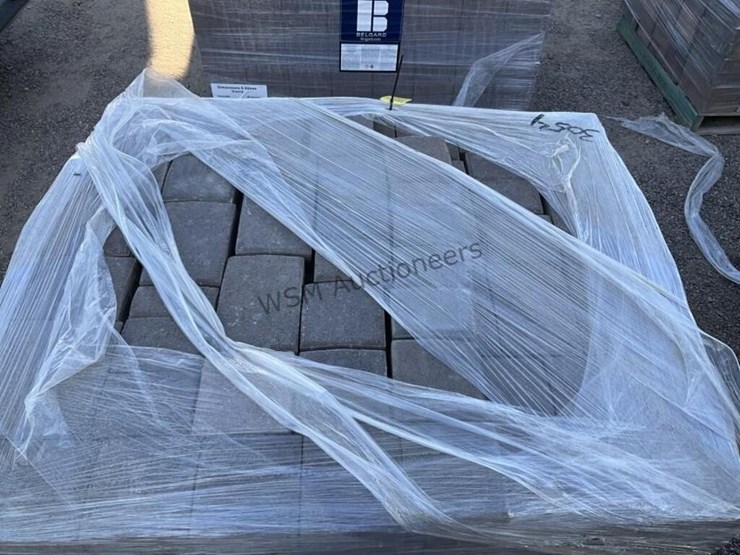 pallet-of-stone-pavers-image-6