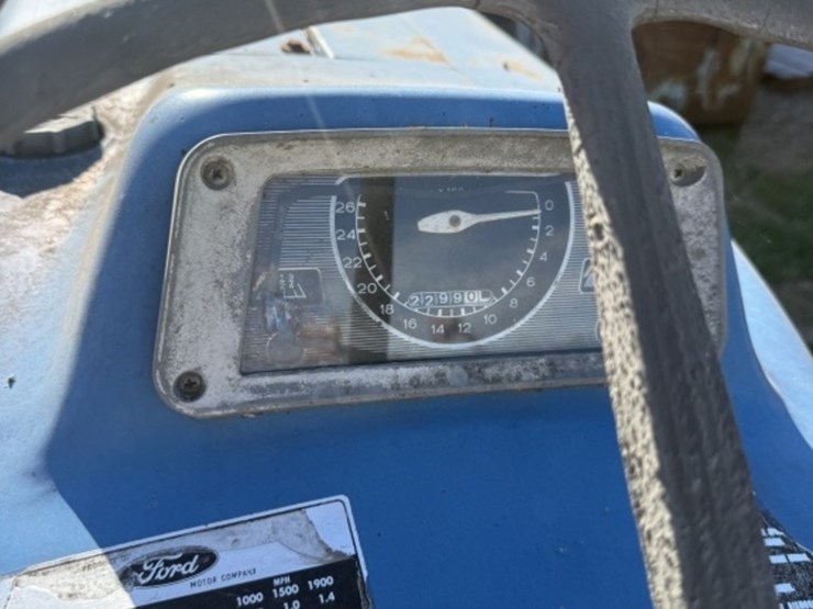 ford-tractor-image-7