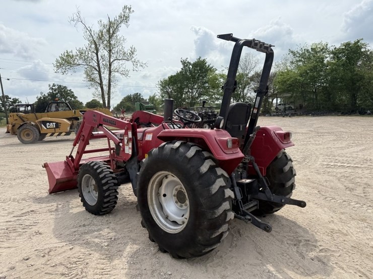 2018-mahindra-4530-image-7