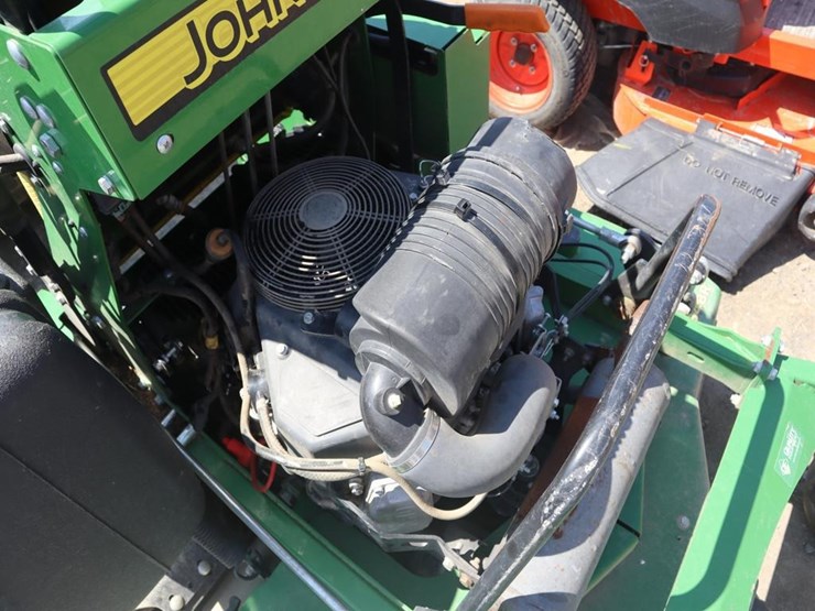 2020-deere-648-image-14