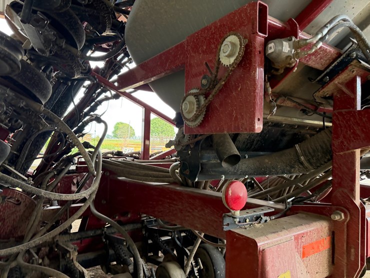 2014-case-ih-36-image-34