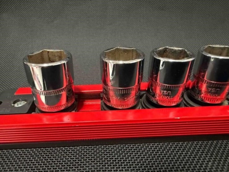 snap-on-13-sockets-image-2