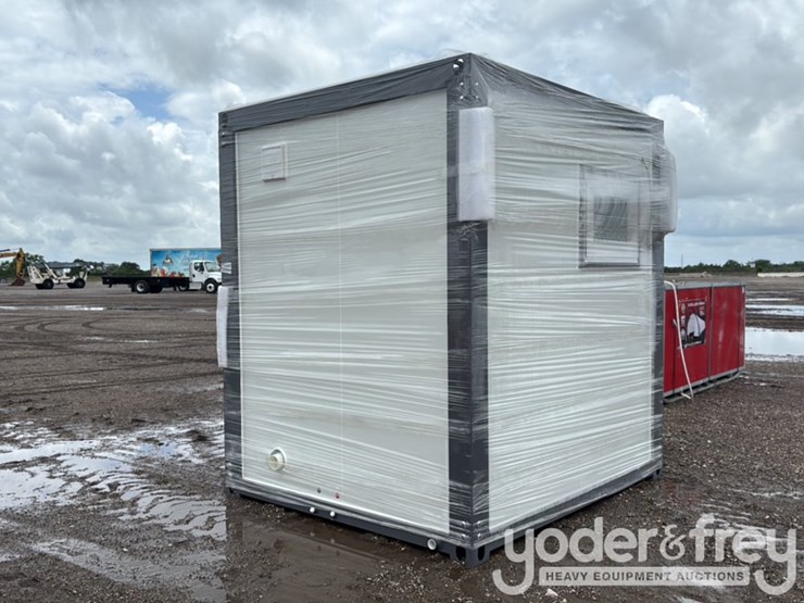 unused-110v-portable-toilets-c/w-shower-image-3