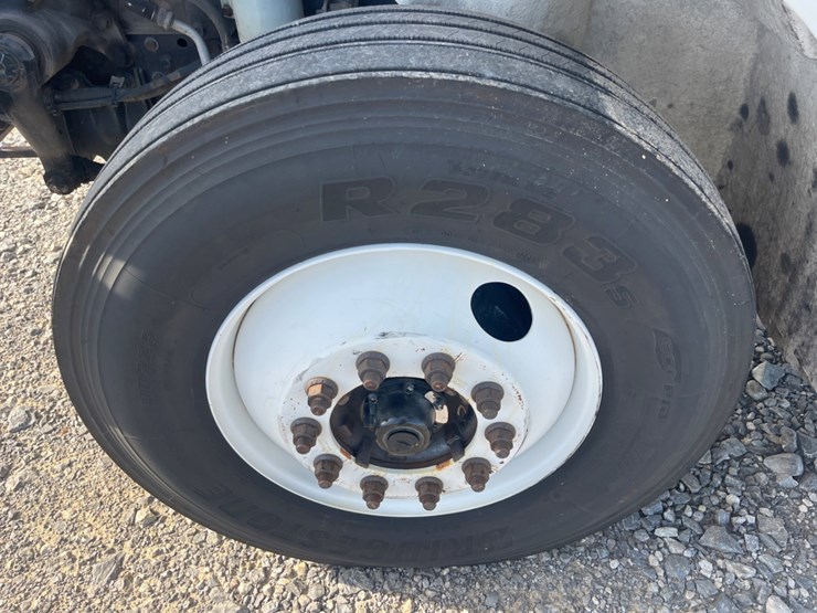 2019-international-mv607-image-11