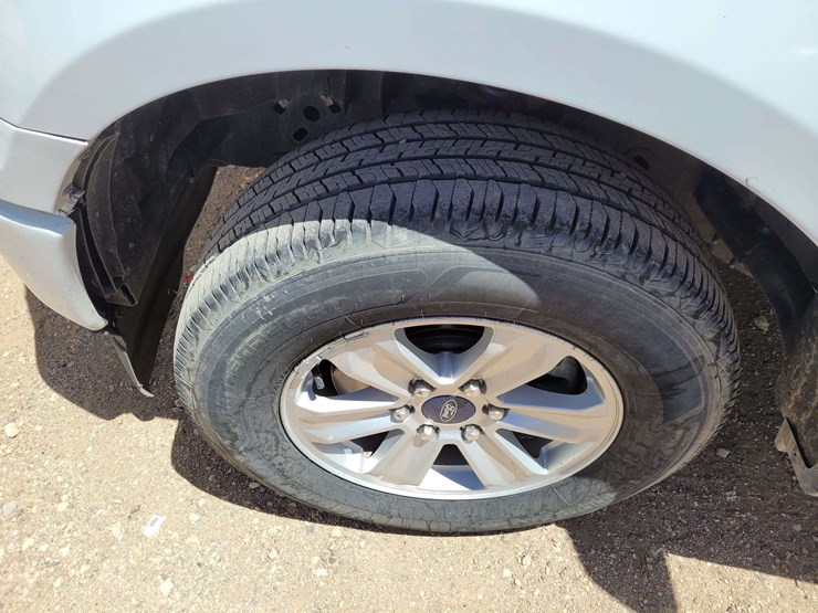 2019-ford-f150-xl-image-10