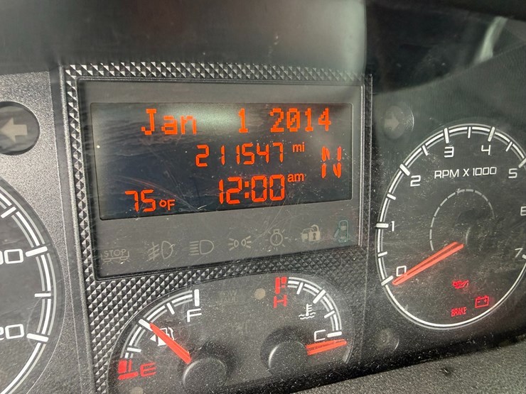 2014-ram-promaster-2500-image-73