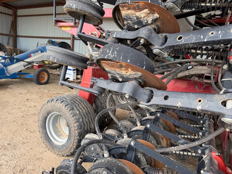 2014-case-ih-36-image-77