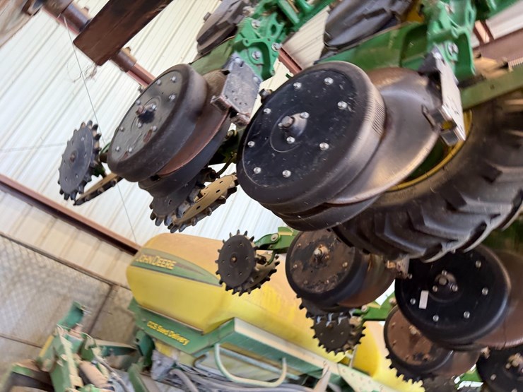 john-deere-1720-image-85