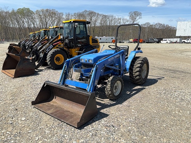 new-holland-tc30-image-2