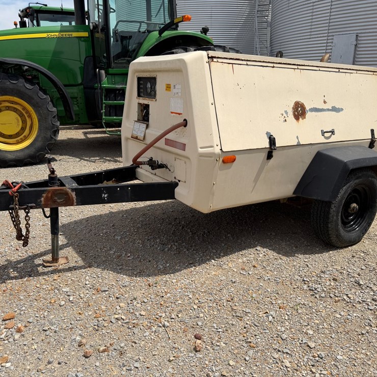 #46876 • Ingersoll Rand Mobile Air Compressor
