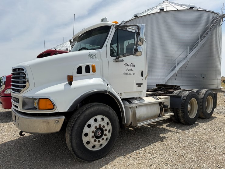 2006-sterling-l9500-image-1