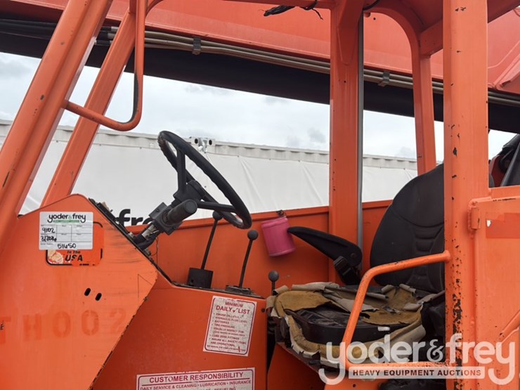 2013-sky-trak-8042-image-40