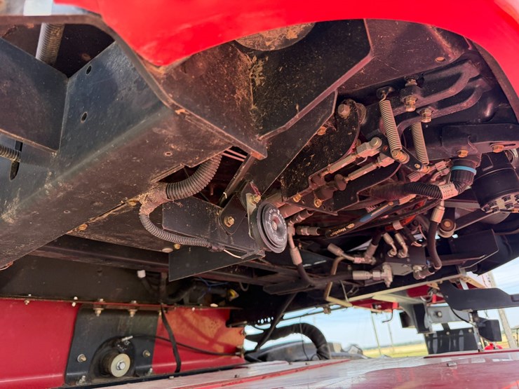 2016-case-ih-8240-image-65