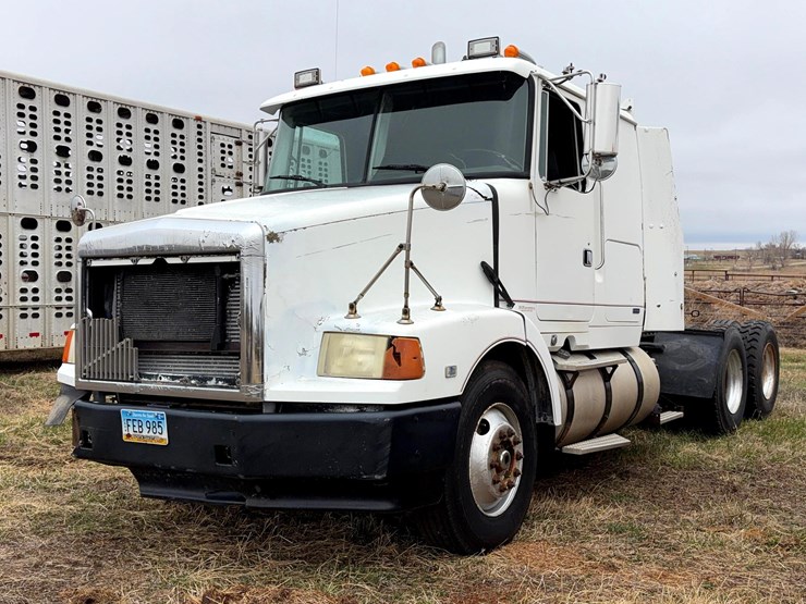 1994-volvo-wia-64t-sleeper-image-1