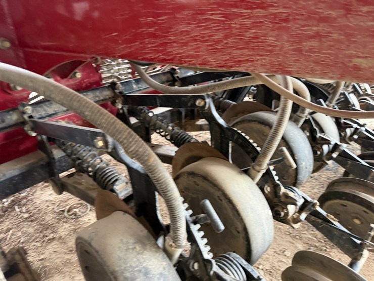 2014-case-ih-36-image-90