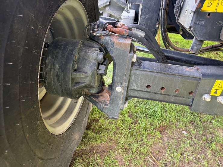 2016-case-ih-8240-image-12
